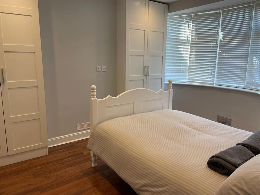 Entire Ground Floor Apartment In Watford Watford  Exterior foto